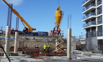 Kolommen gestort en prefab gevelkolommen.JPG