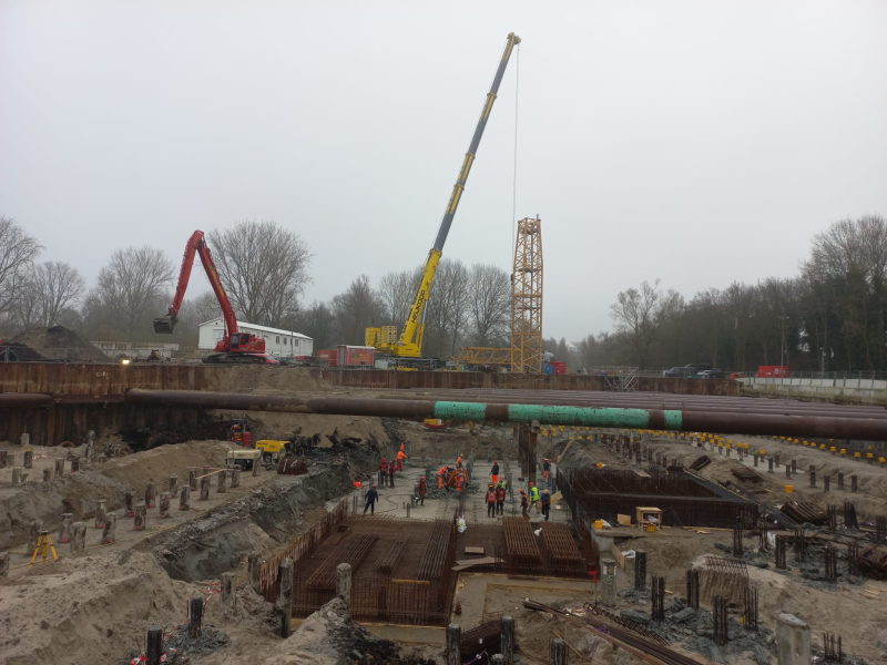 Opbouw torenkraan Park Meadows